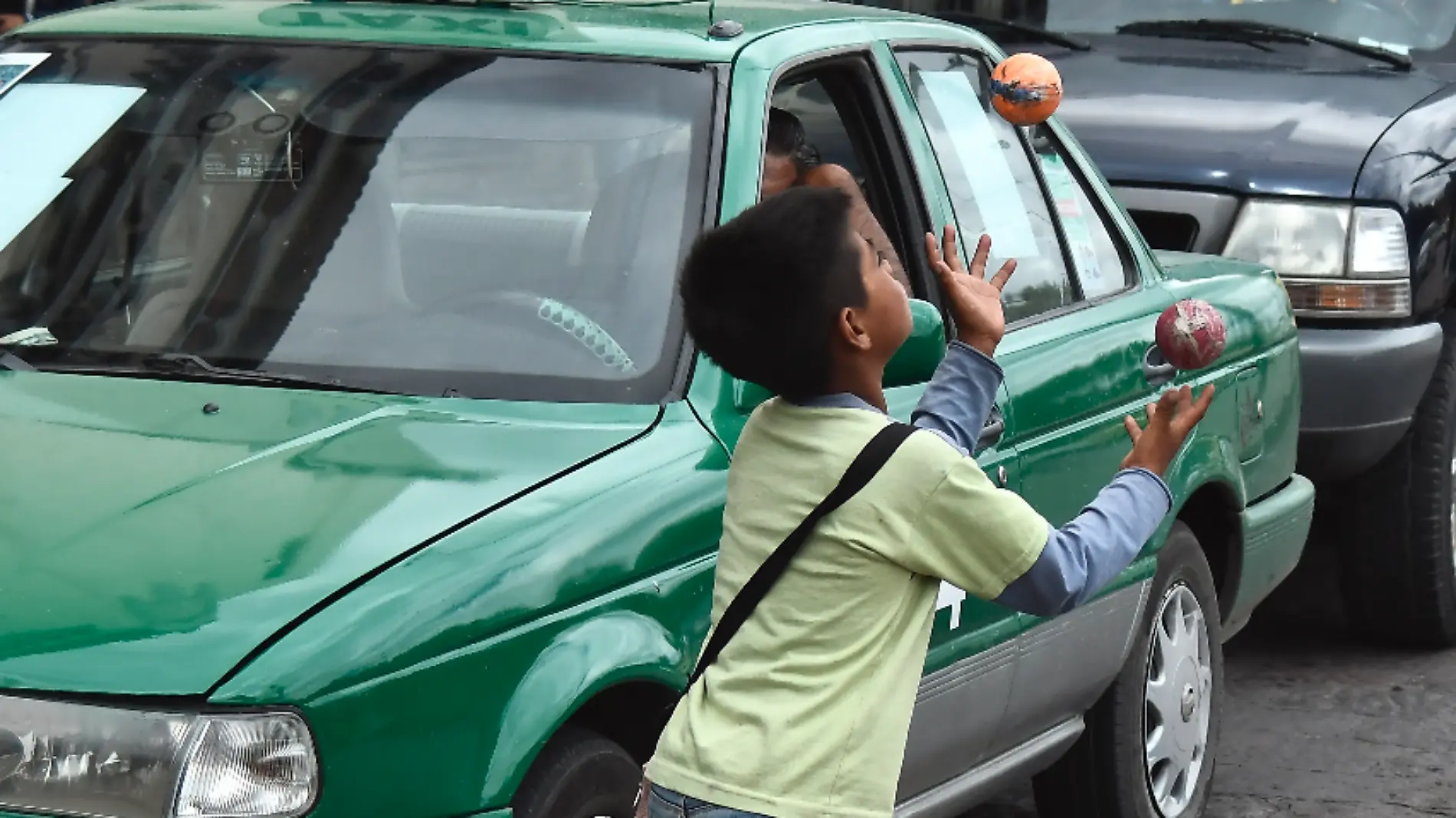 Niños pedigüeños en Soledad